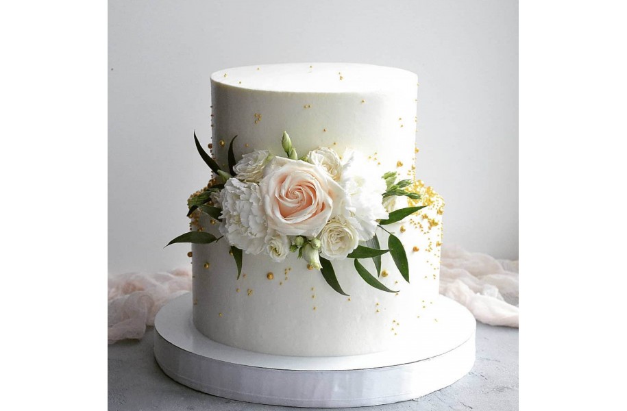 №108 Торт свадебный "Нежный букет" с кустовыми розами